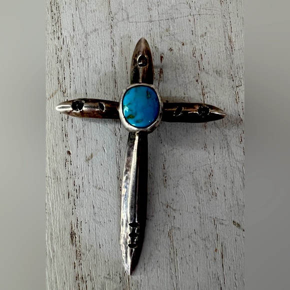 Vintage Jewelry - Native American Sand-cast Statement Turquoise Sterling Silver Cross Pendant